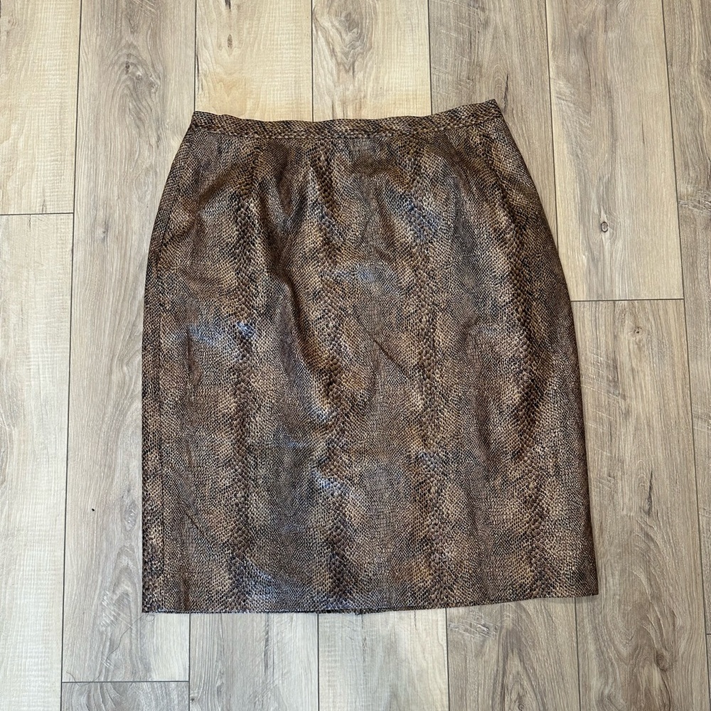 Harvé Benard Lined Snake Print Skirt (Size 20W)